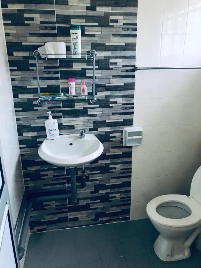 Cozy And Comfortable Homestay In Sungai Siput Exterior foto